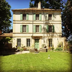 https://chateau-cornillon.fr-provencehotel.com